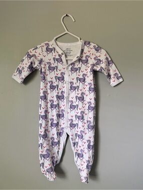 Roller rabbit unicorn 0-3 month button sleeper onesie Pima cotton